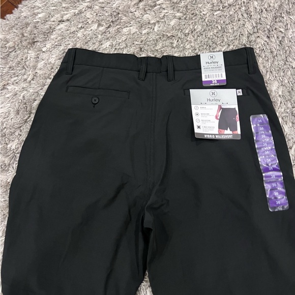 NWT Hurley men’s dry fit material shorts. Size 36 - Picture 4 of 5